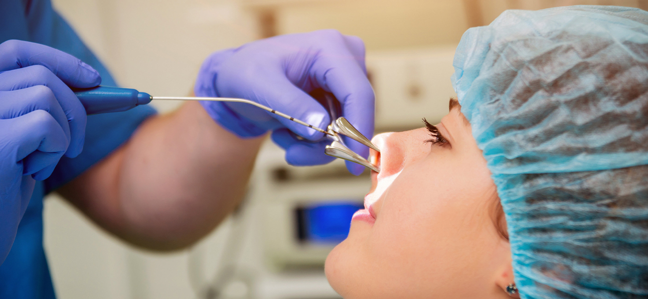 Sinüzit Ameliyatı (Endoskopik Sinüs Cerrahisi): Ne Zaman, Nasıl ve Kimlere Yapılır?